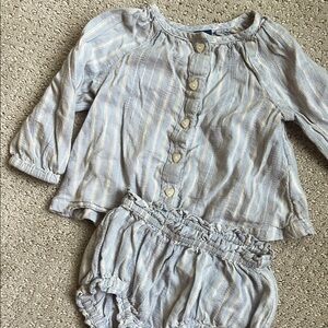 Old Navy cotton Baby outfit with Heart Buttons